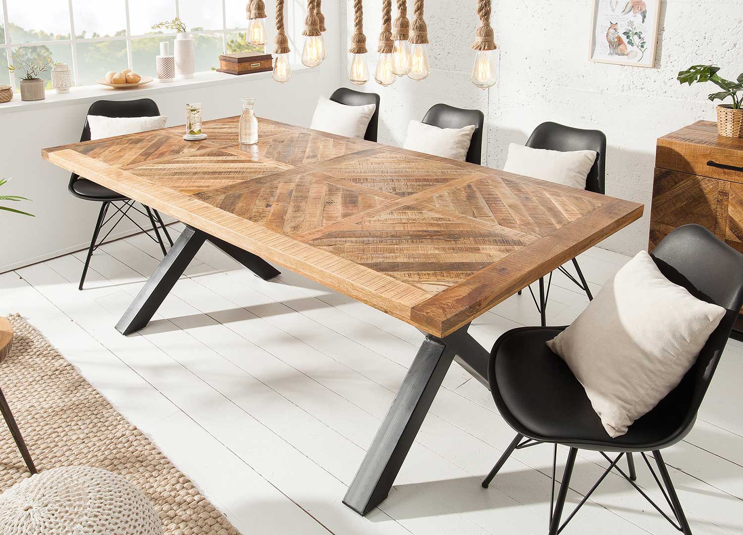 Table à manger en bois pour embellir votre salle à manger