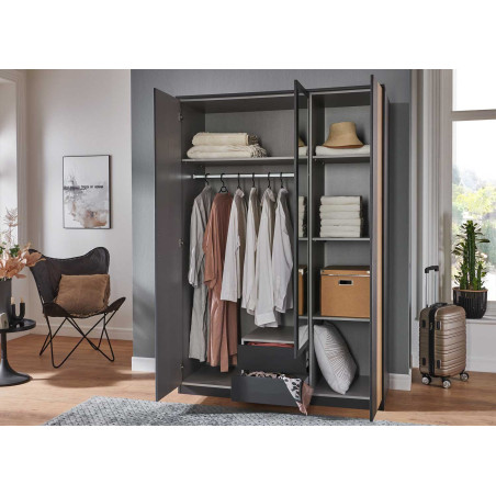 Armoire 3 portes 135 cm