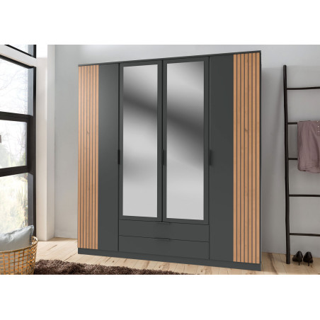 Armoire 3 portes 135 cm