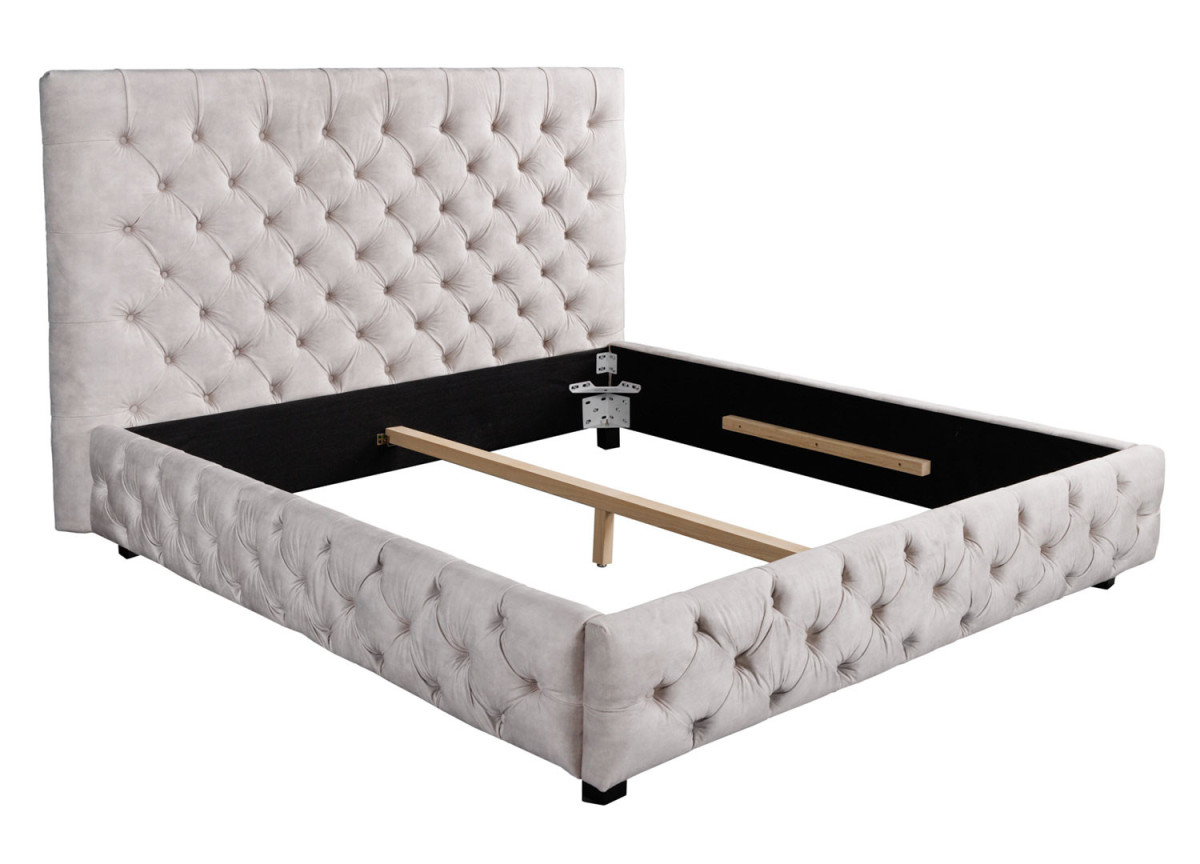 Lit style moderne baroque en velours champagne