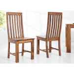 Chaises en bois massif