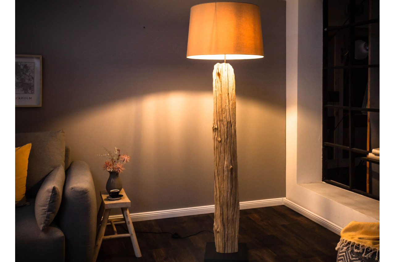lampe ou lampadaire en bois flotté hauteur 170 cm