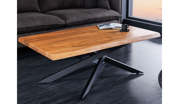 Table basse rectangulaire acacia et pieds mikado noir