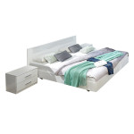 Lit adulte double couchage blanc et verre parsol blanc