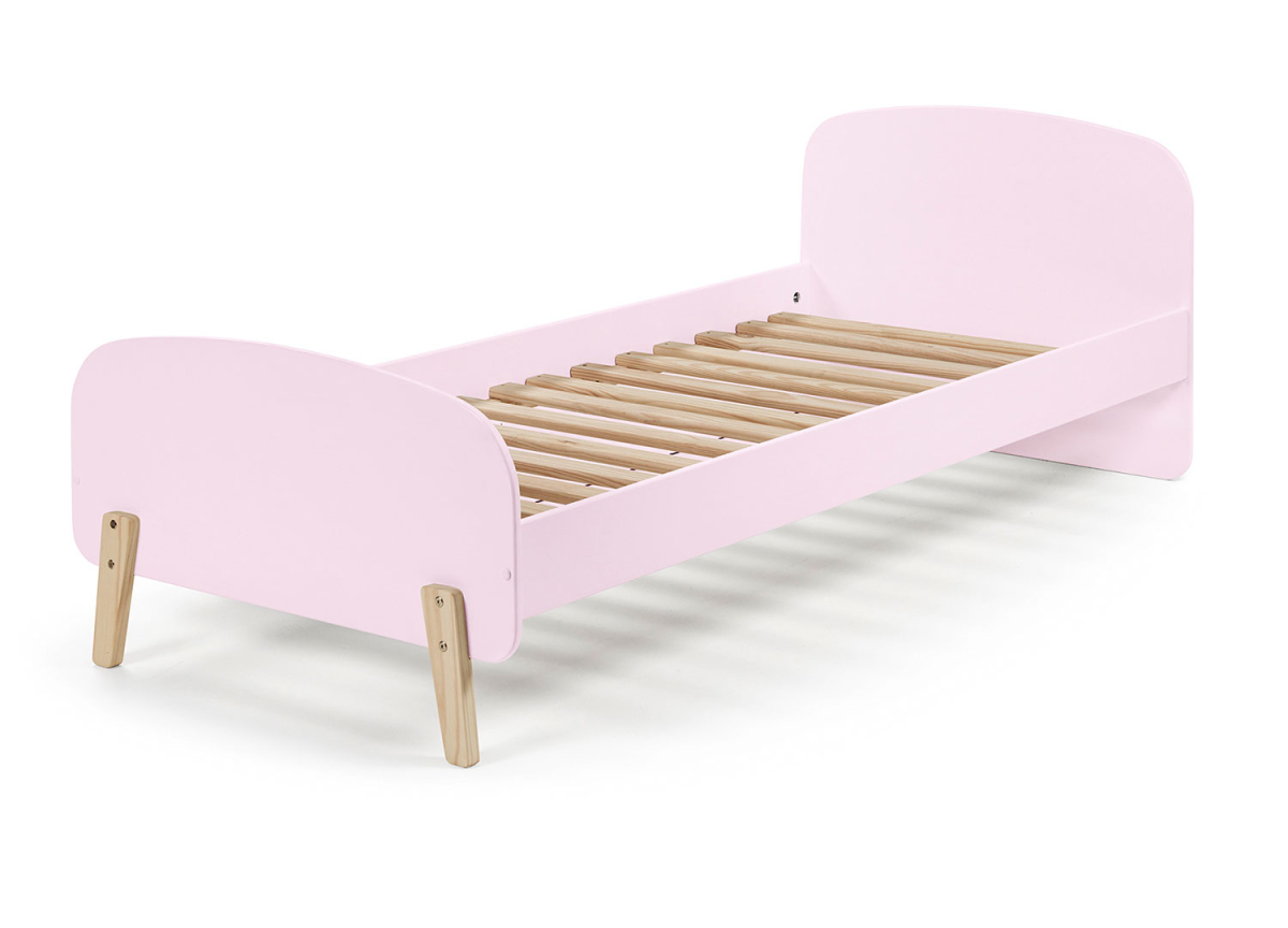 Lit de chambre enfant rose de style scandinave