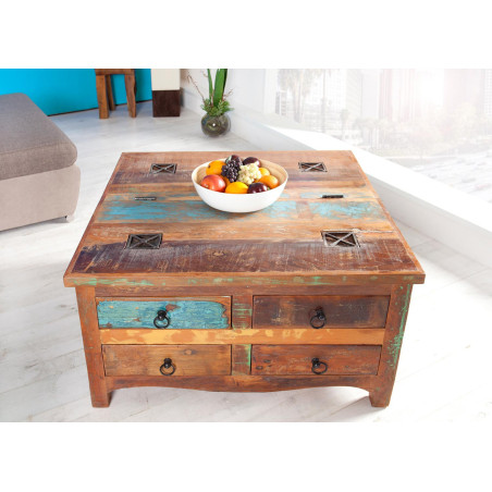 Table basse industriel en bois recyclé coloré