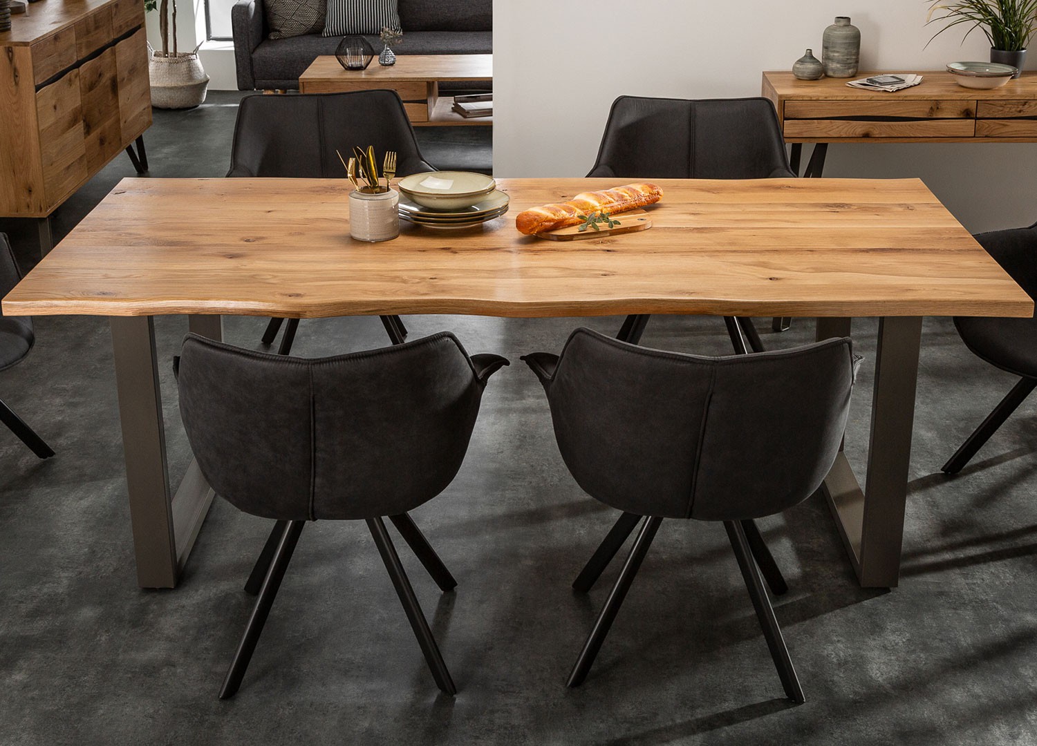Table à manger industrielle rectangulaire en bois et métal L180 - AGED